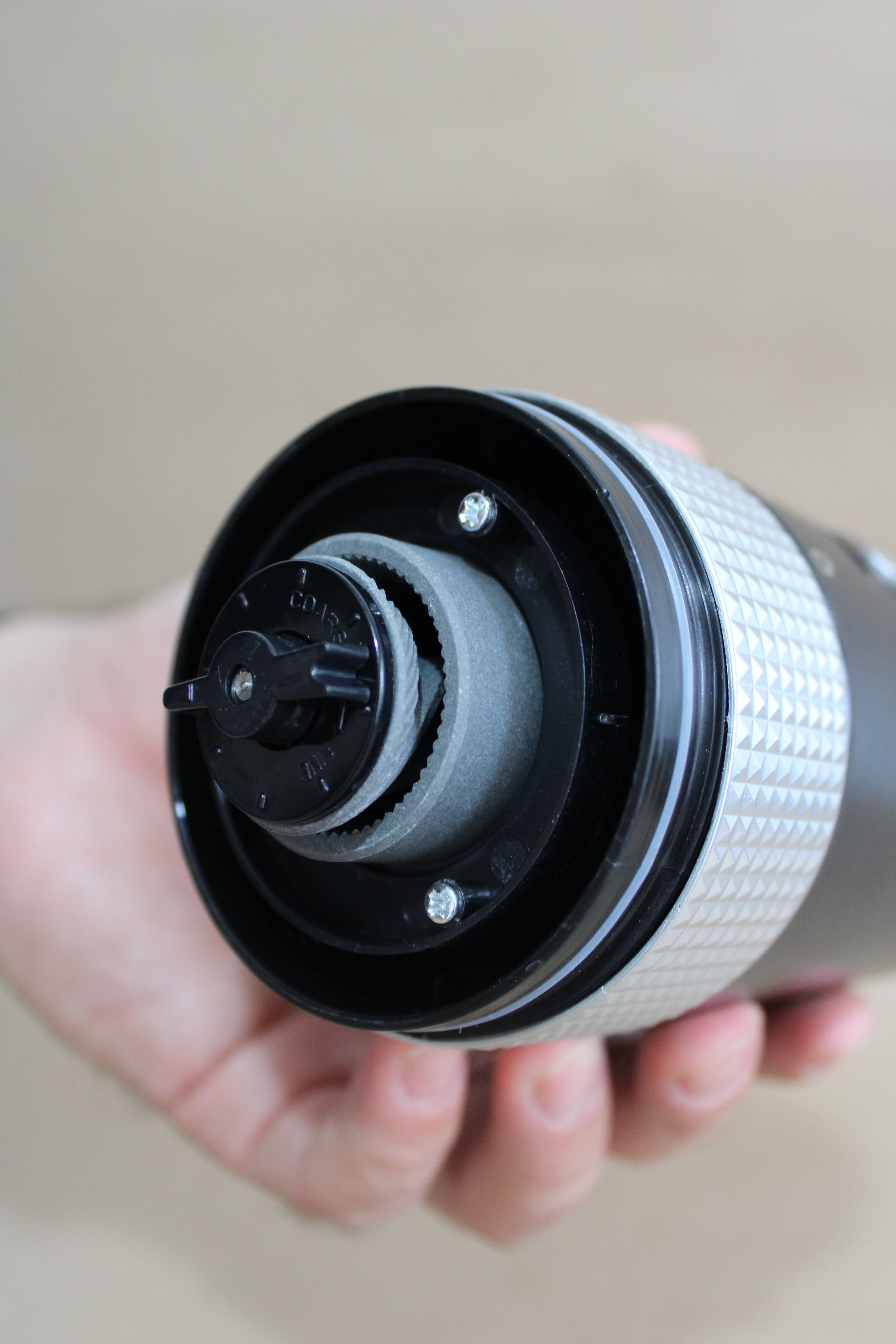 MOLINO PORTÁTIL RECARGABLE MUELAS EN CERÁMICA