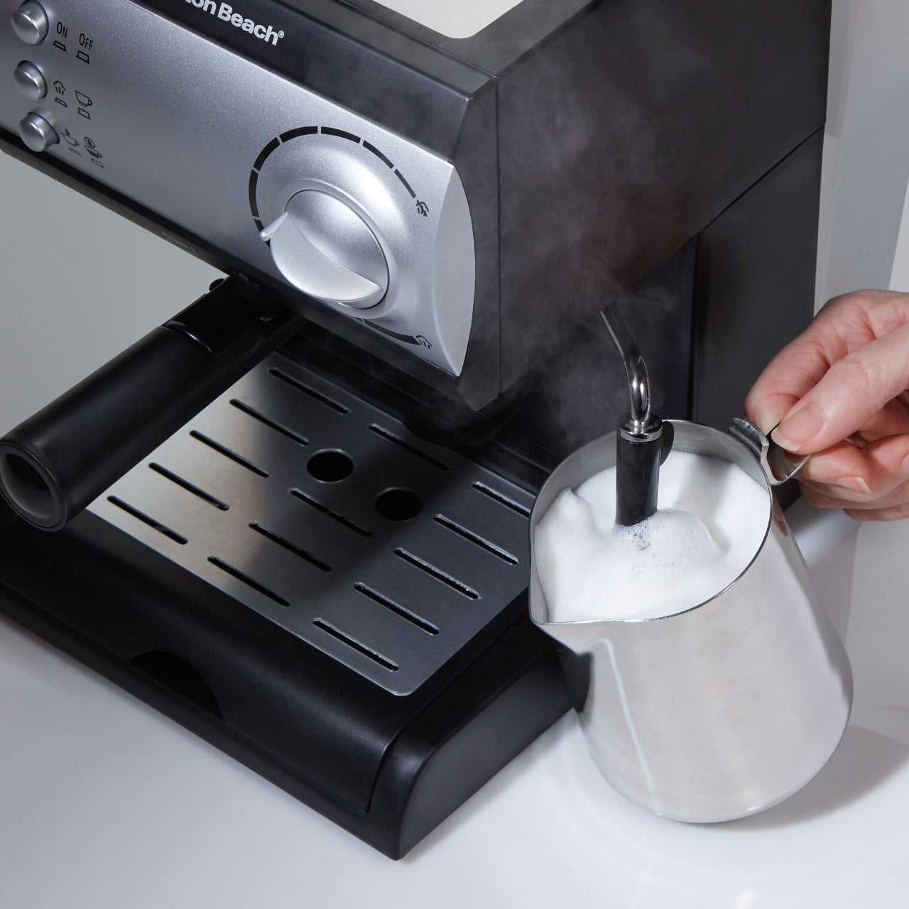 Cafetera para Espresso Hamilton Beach 40715 - Sistema Dual Café Molido y Pods