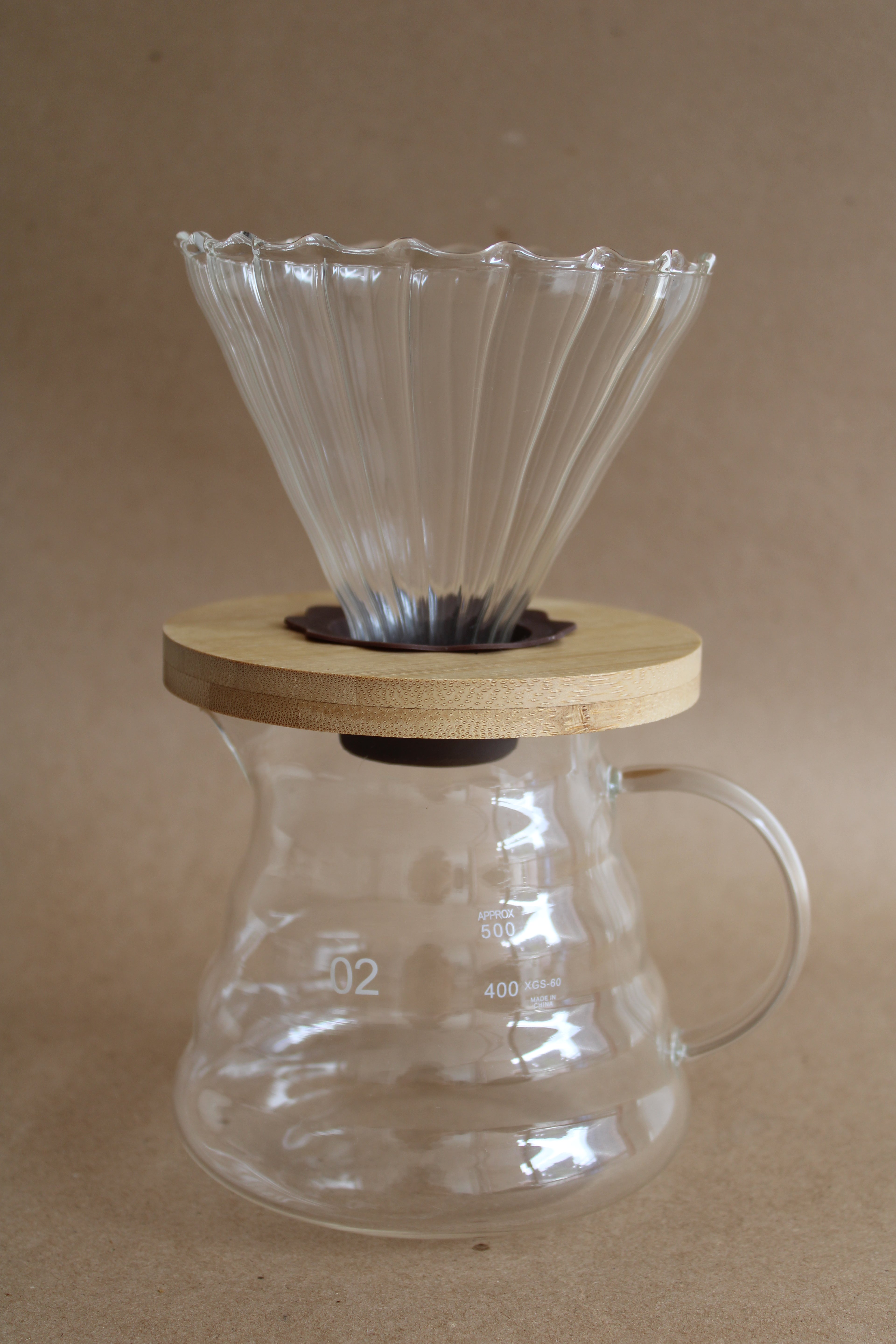 COMBO GOTEO: SET DRIPPER V60 + JARRA + FILTROS